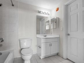 215 SW 42nd Ave 402, Miami FL 33134