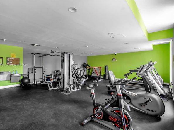 215 SW 42nd Ave 402, Miami FL 33134