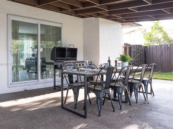 3411 SW 36th St, West Park FL 33023