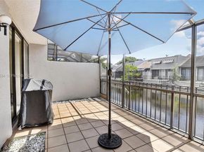 11254 NW 15th Ct, Pembroke Pines FL 33026