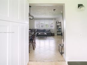 8811 NW 15th St, Pembroke Pines FL 33024