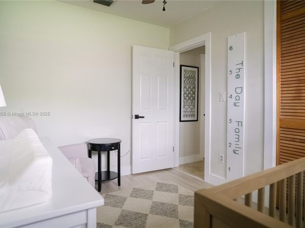 8811 NW 15th St, Pembroke Pines FL 33024