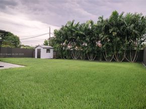 8811 NW 15th St, Pembroke Pines FL 33024