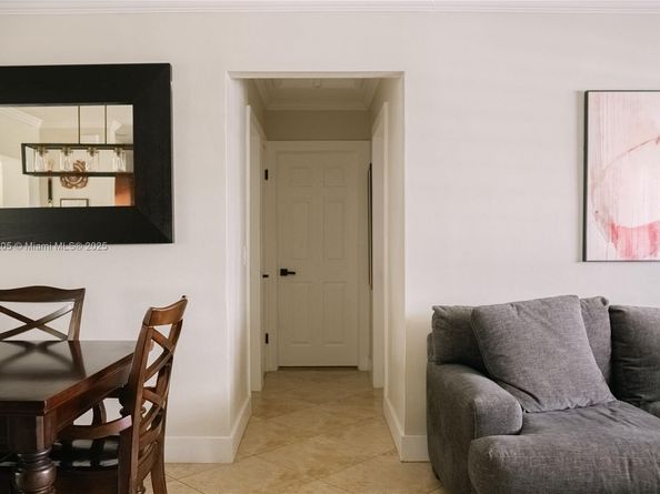 8811 NW 15th St, Pembroke Pines FL 33024