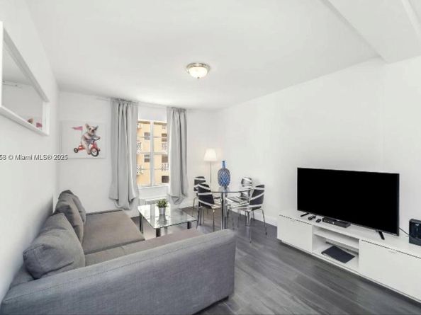 3030 Collins Ave 4F, Miami Beach FL 33140