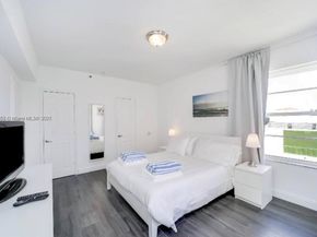 3030 Collins Ave 4F, Miami Beach FL 33140