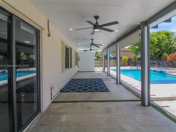 17650 SW 154th Pl, Miami FL 33187