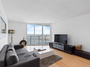335 S Biscayne Blvd 3410, Miami FL 33131