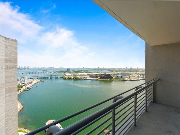 335 S Biscayne Blvd 3410, Miami FL 33131