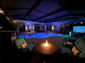 6518 NW 72nd Pl, Parkland FL 33067