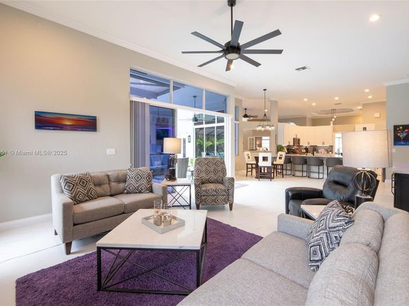 6518 NW 72nd Pl, Parkland FL 33067