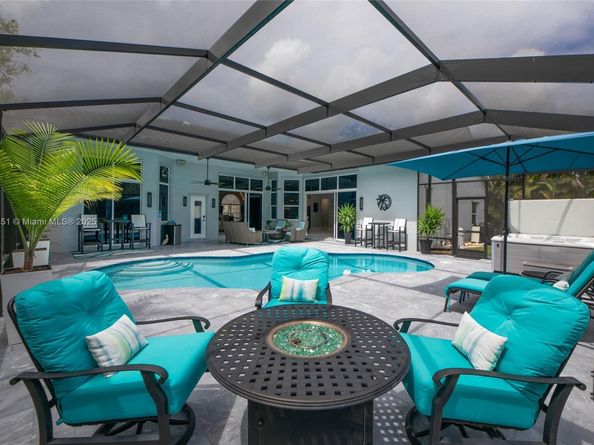 6518 NW 72nd Pl, Parkland FL 33067