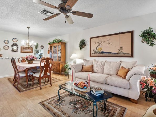 5775 W Fernley Dr W 107, Palm Beach FL 33415
