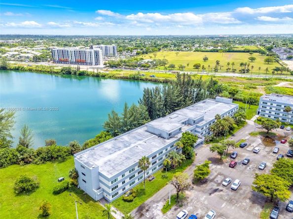 14820 Naranja Lakes Blvd PHD, Naranja FL 33032