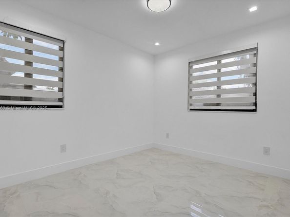 501 E 59th St, Hialeah FL 33013