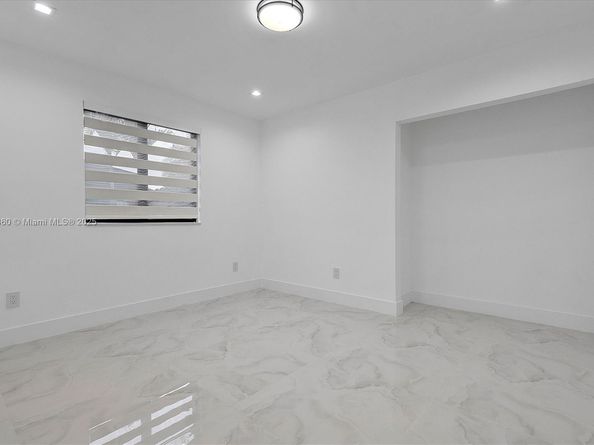 501 E 59th St, Hialeah FL 33013