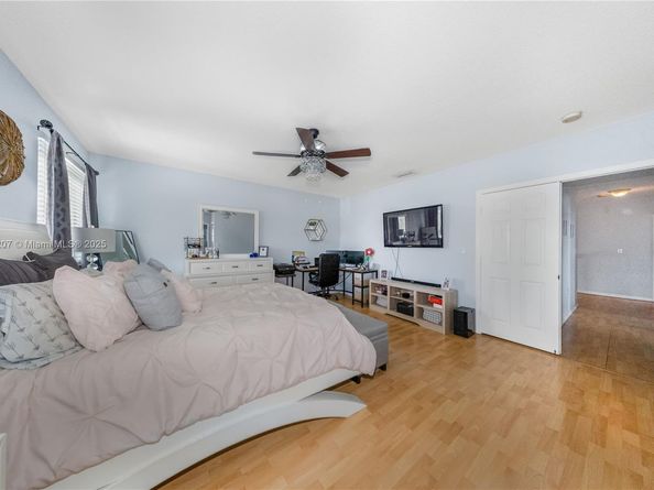 9822 SW 161st Pl, Miami FL 33196