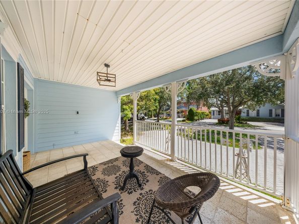 9822 SW 161st Pl, Miami FL 33196