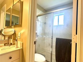 4370 Pine Ridge Ct, Weston FL 33331