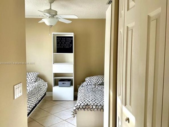 4370 Pine Ridge Ct, Weston FL 33331