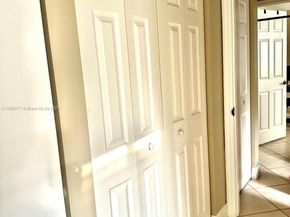 4370 Pine Ridge Ct, Weston FL 33331