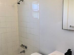 832 NW 10th St, Hallandale Beach FL 33009
