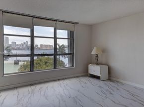 3600 Mystic Pointe Dr 613, Aventura FL 33180
