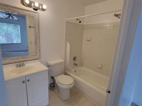 958 Coral Club Dr 958, Coral Springs FL 33071