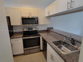 958 Coral Club Dr 958, Coral Springs FL 33071