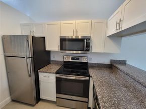 958 Coral Club Dr 958, Coral Springs FL 33071