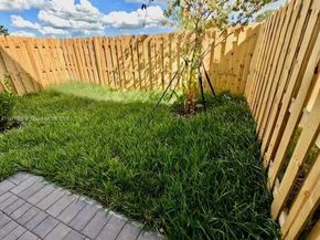 12517 NW 23rd Pl, Miami FL 33167