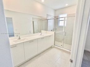 12517 NW 23rd Pl, Miami FL 33167