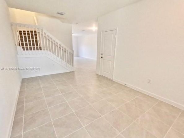 12517 NW 23rd Pl, Miami FL 33167