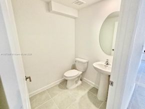 12517 NW 23rd Pl, Miami FL 33167