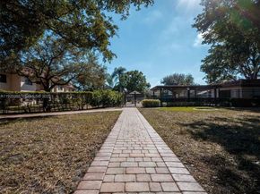 15801 W Waterside Cir 104, Sunrise FL 33326