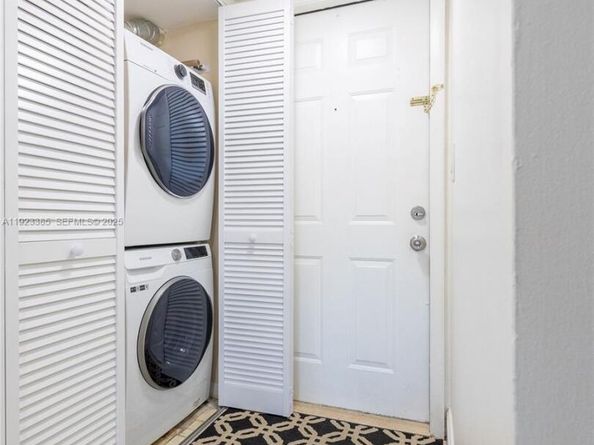 15801 W Waterside Cir 104, Sunrise FL 33326