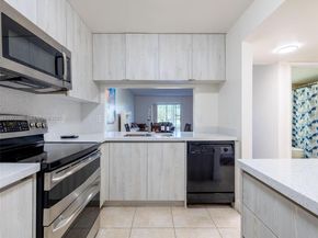 15801 W Waterside Cir 104, Sunrise FL 33326