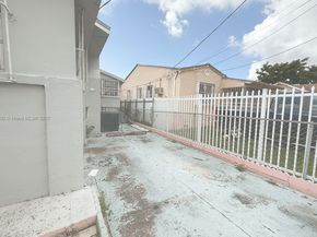 2228 SW 2nd St, Miami FL 33135