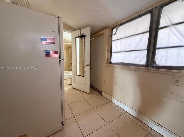 2228 SW 2nd St, Miami FL 33135