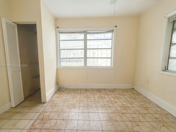 2228 SW 2nd St, Miami FL 33135