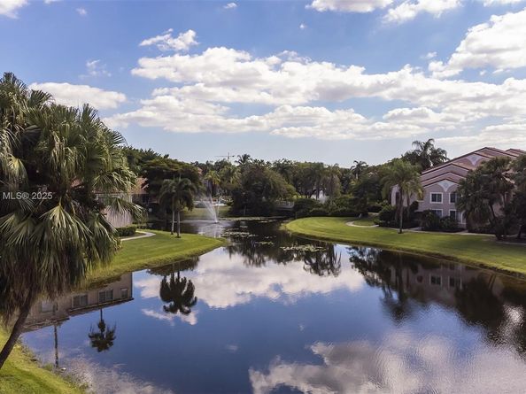 12136 Saint Andrews Pl 204, Miramar FL 33025
