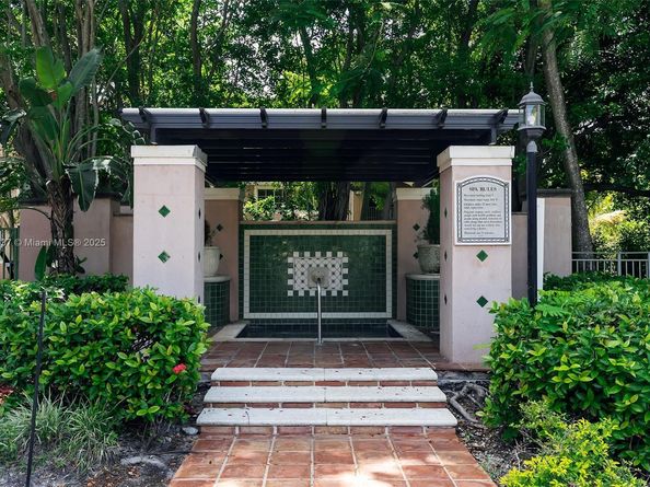 12136 Saint Andrews Pl 204, Miramar FL 33025