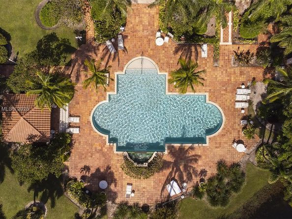 12136 Saint Andrews Pl 204, Miramar FL 33025