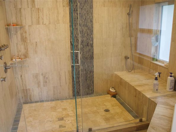 1086 NW 113th Way, Coral Springs FL 33071