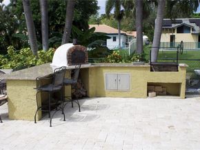 1086 NW 113th Way, Coral Springs FL 33071