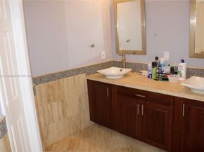 1086 NW 113th Way, Coral Springs FL 33071