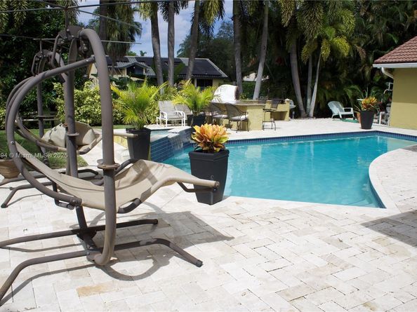 1086 NW 113th Way, Coral Springs FL 33071