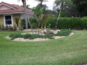 1086 NW 113th Way, Coral Springs FL 33071