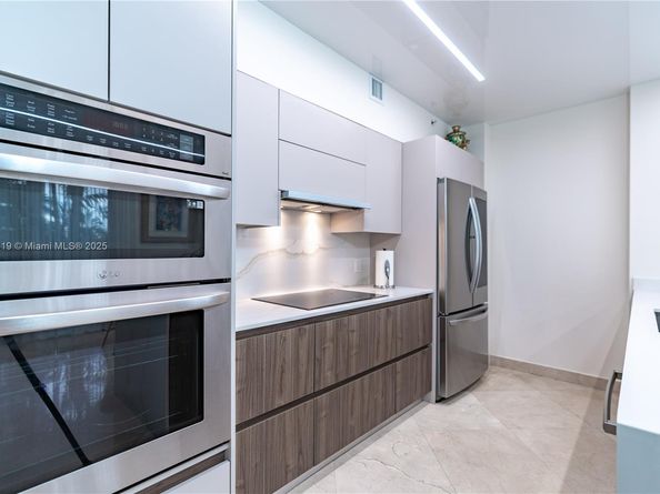 17555 Atlantic Blvd 508, Sunny Isles Beach FL 33160