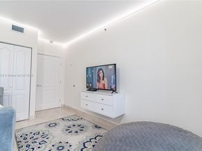 17555 Atlantic Blvd 508, Sunny Isles Beach FL 33160